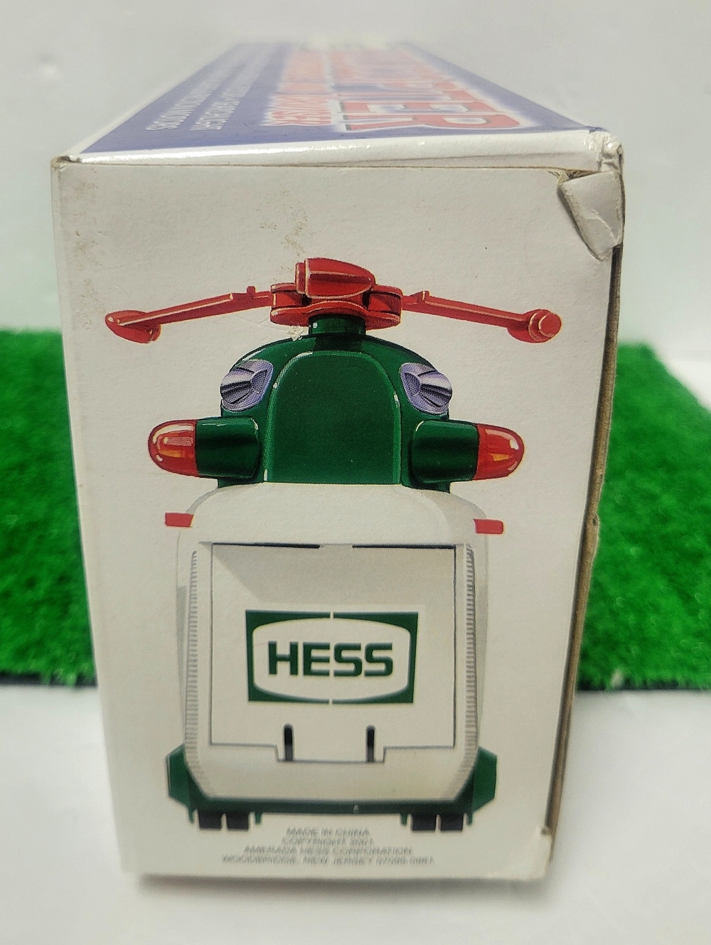 2001 Hess Truck Helicopter Motorcycle and Cruiser Gas Oil Rotary Wing Aircraft - Picture 3 of 5